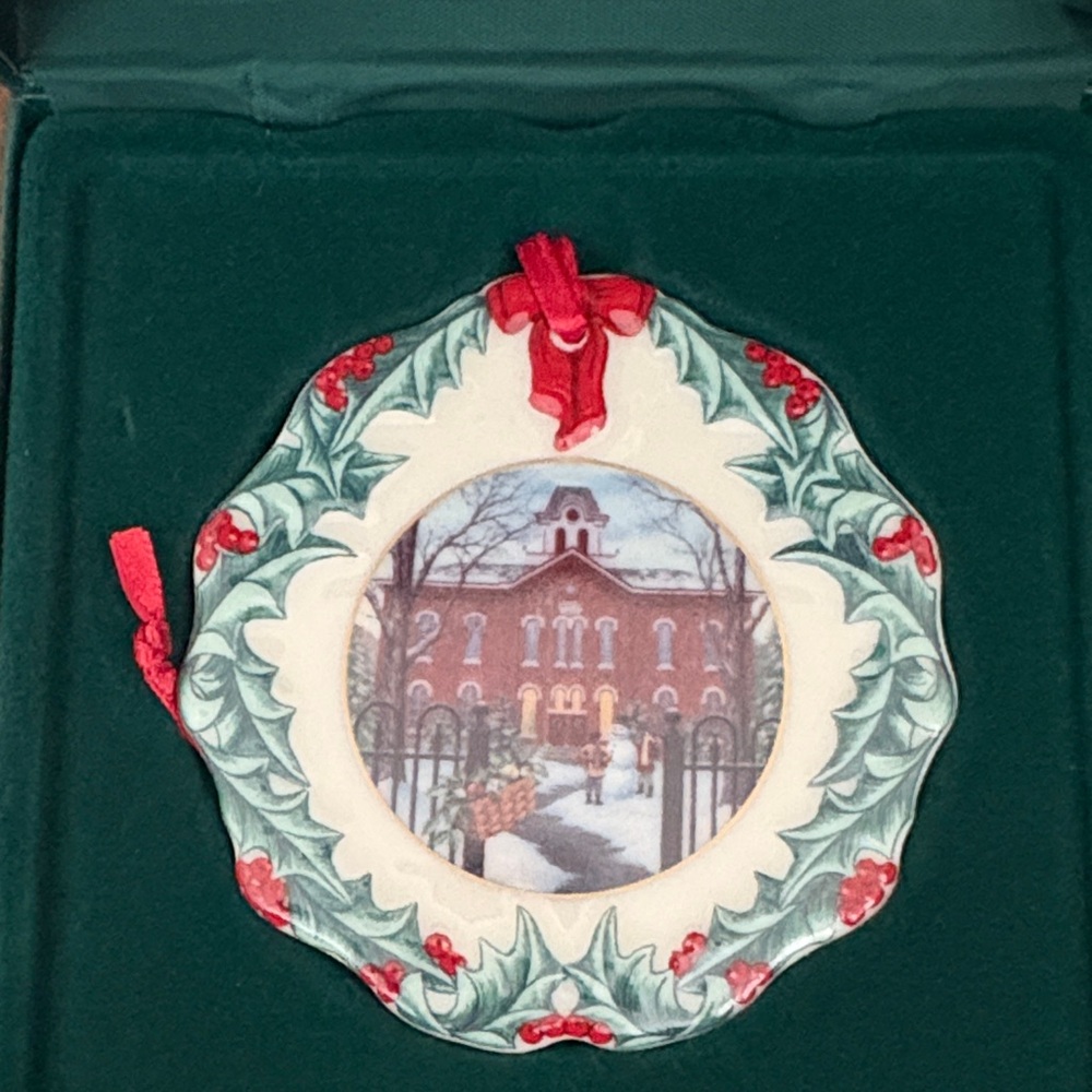 Longaberger 1996 Christmas Ornament with Holly Design